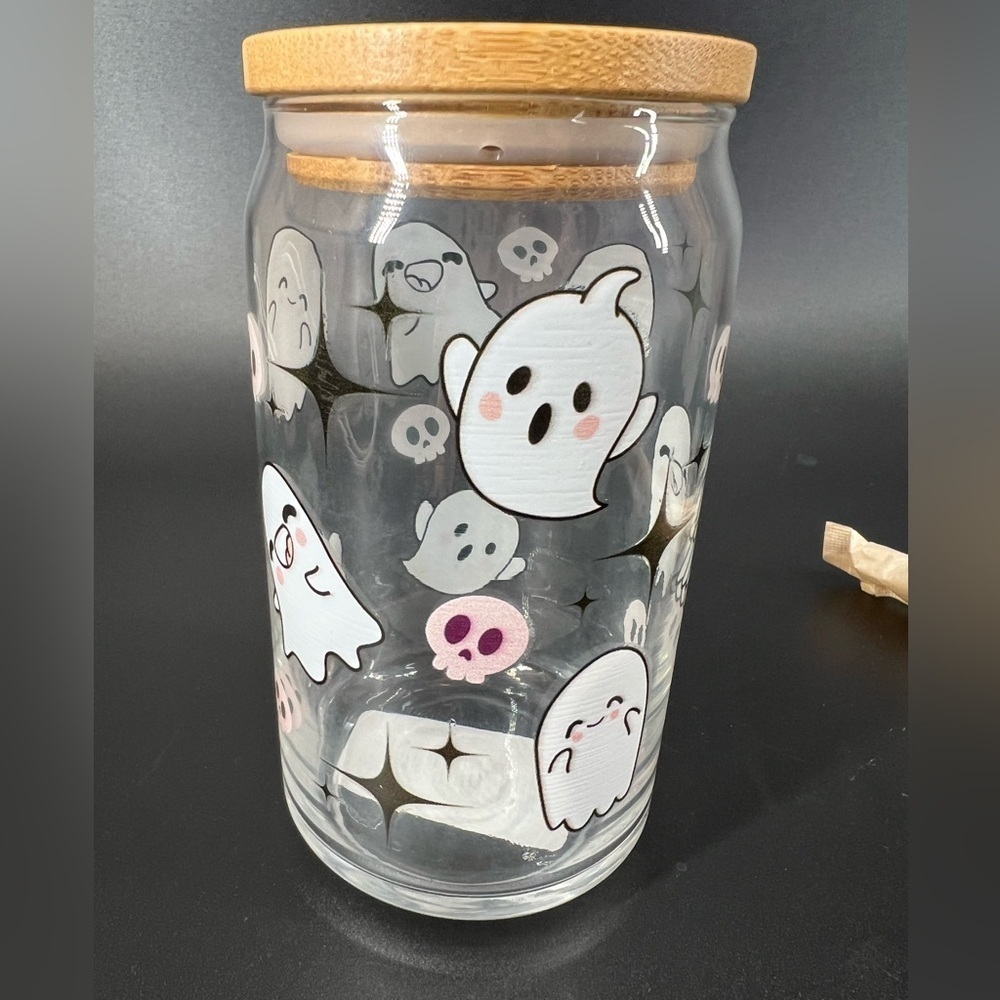 NWT Halloween glass beverage tumbler with ghosts, skulls, bows. Includes straw - Picture 4 of 8